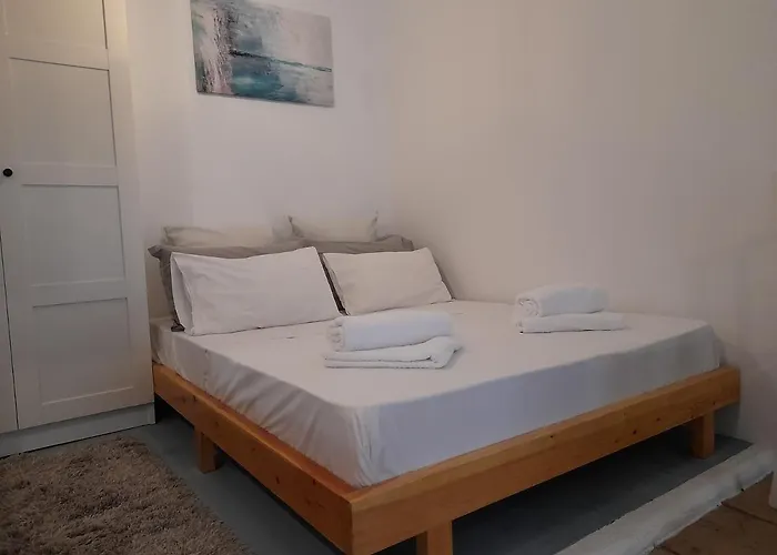 Porto * Corfu (city)